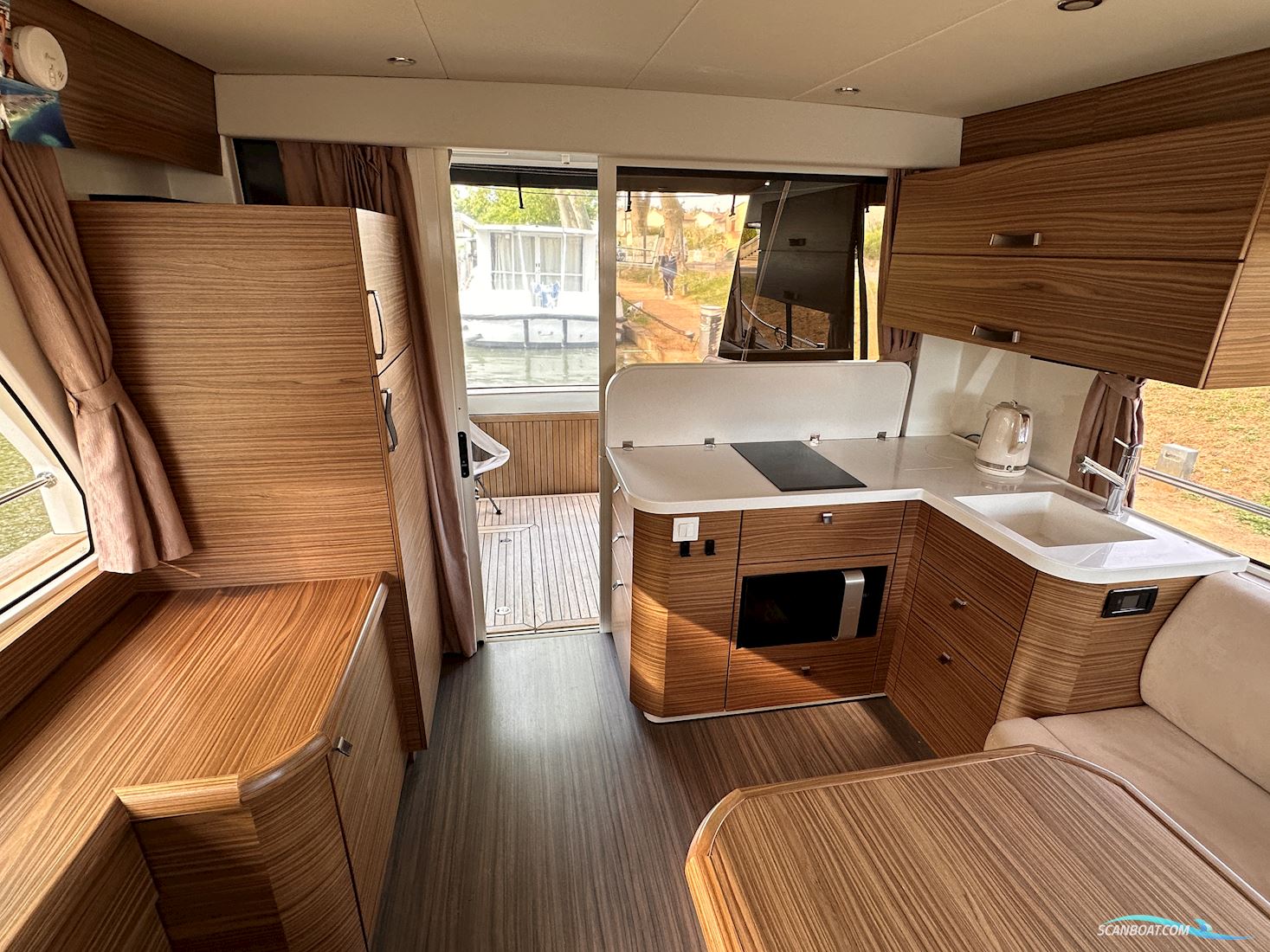 Greenline 40 Hybrid
