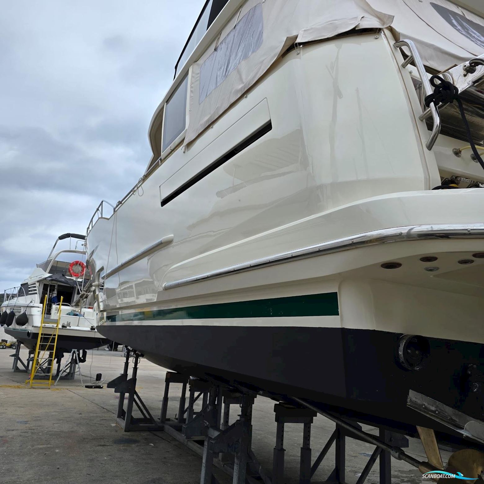 Greenline 48 FLY HYBRID