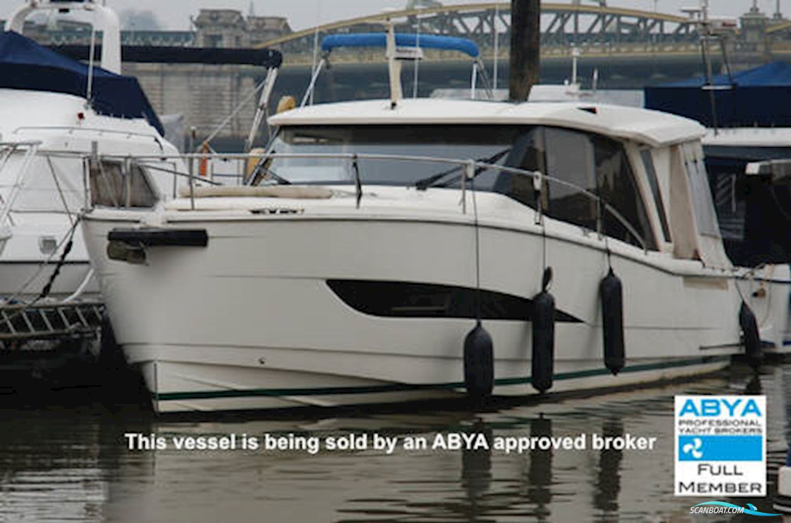 Greenline Yachts 39 Motorboot 2017, mit Volvo Penta D3-220 motor, England