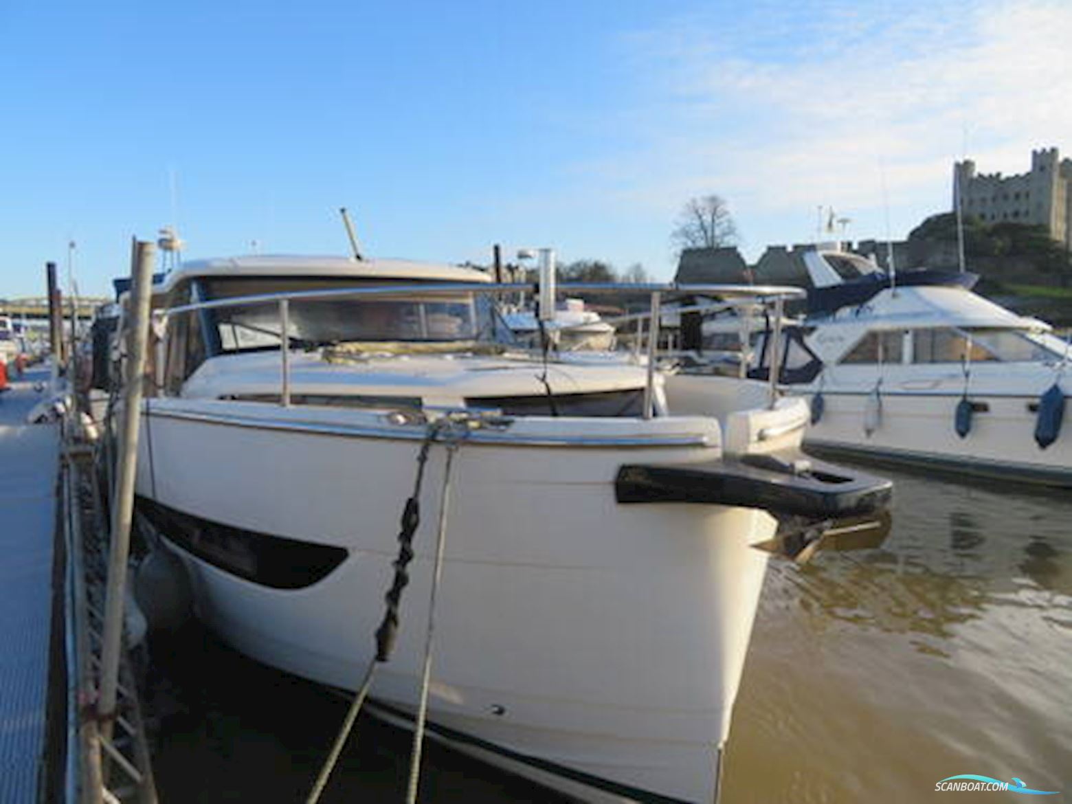 Greenline Yachts 39