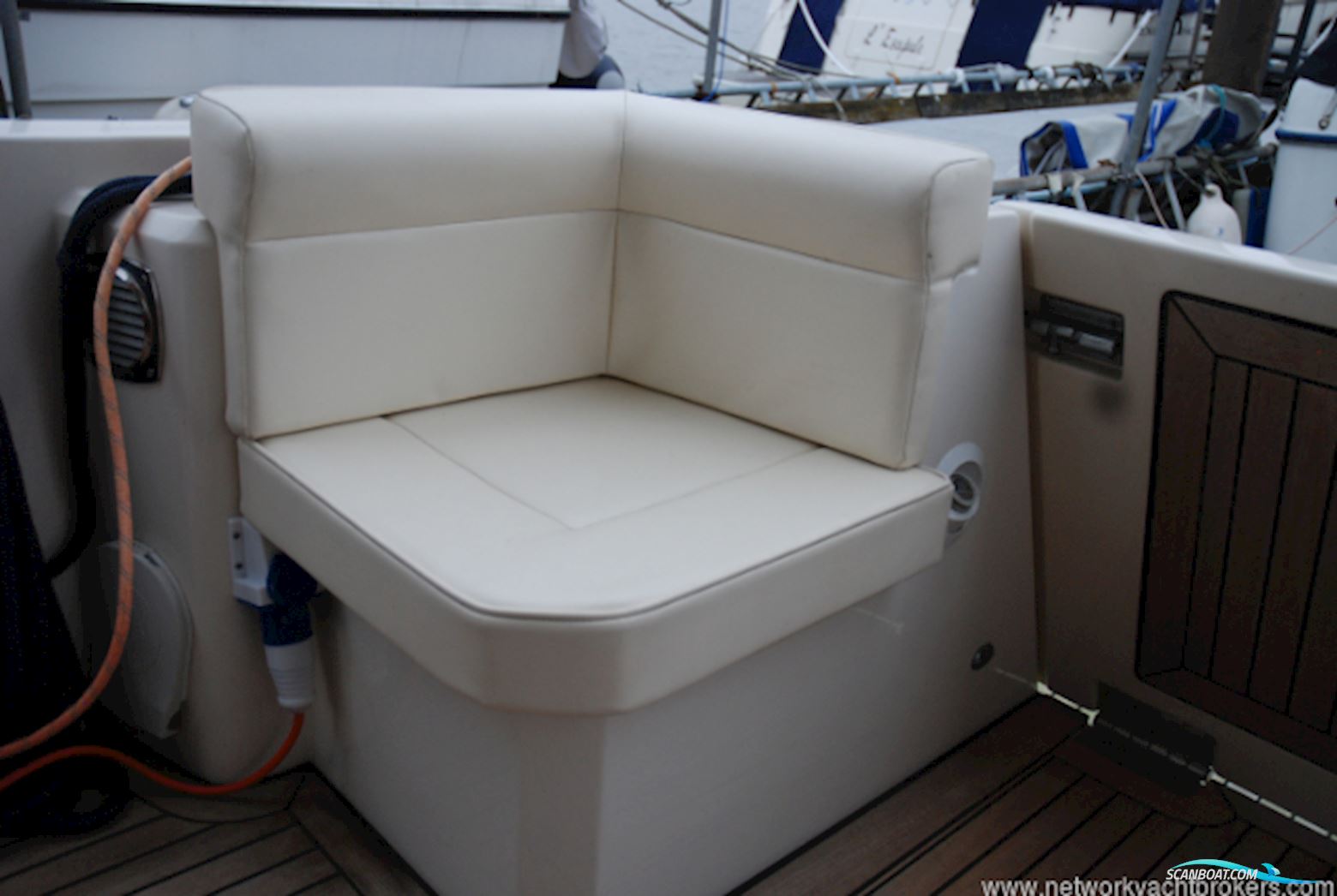 Greenline Yachts 39