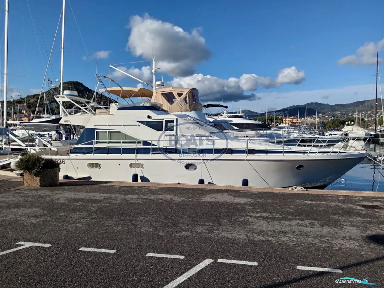 Guy Couach  1401 fly