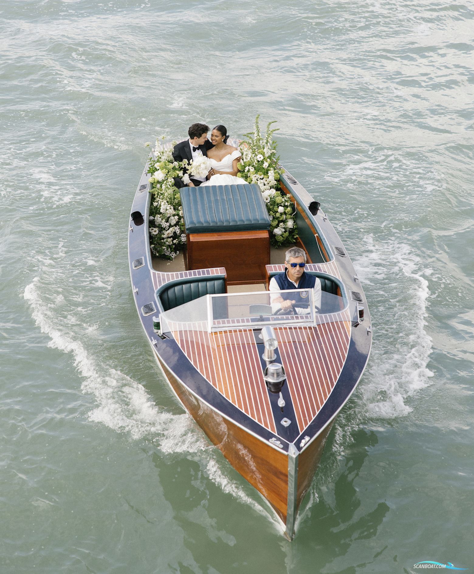 Hacker-Craft Classic Tender