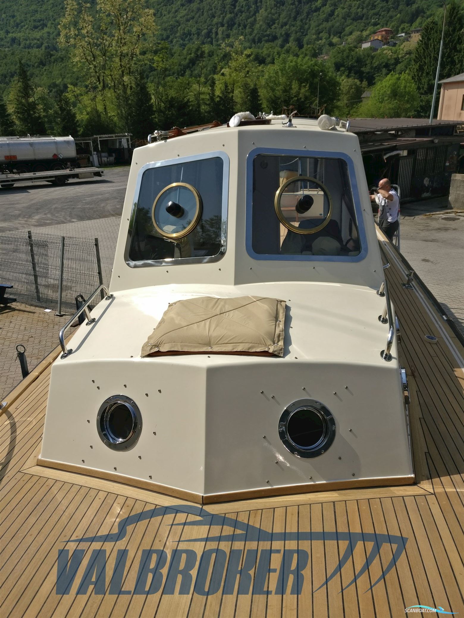 Halmatic Motovedetta