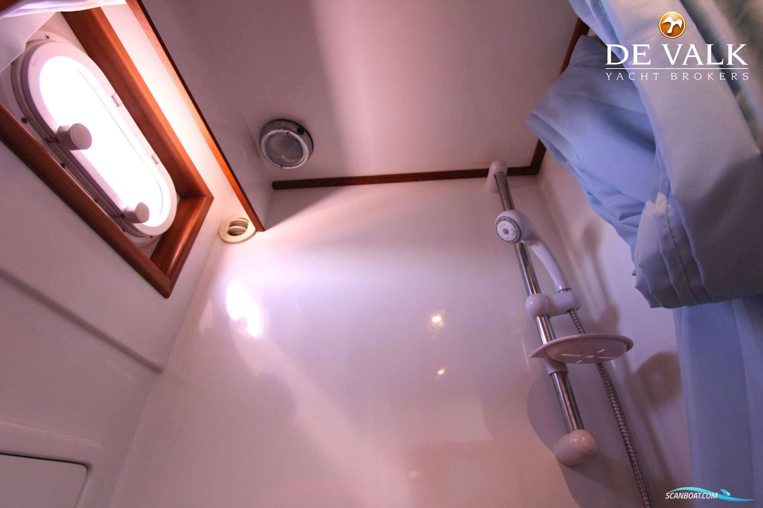 Halvorsen 32 Gourmet Cruiser