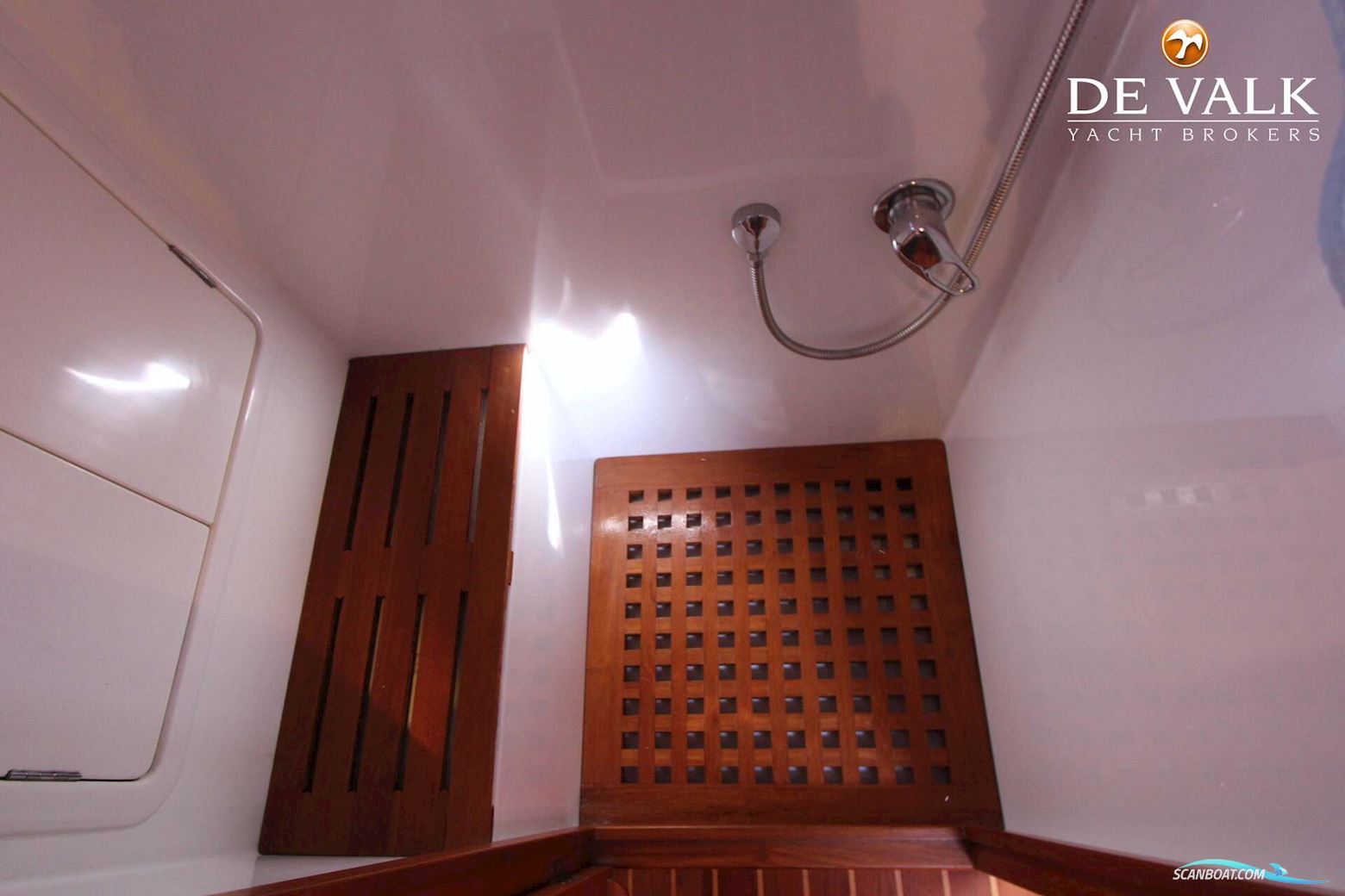 Halvorsen 32 Gourmet Cruiser