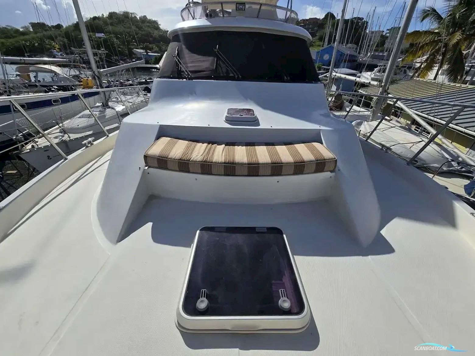 Hampton 558