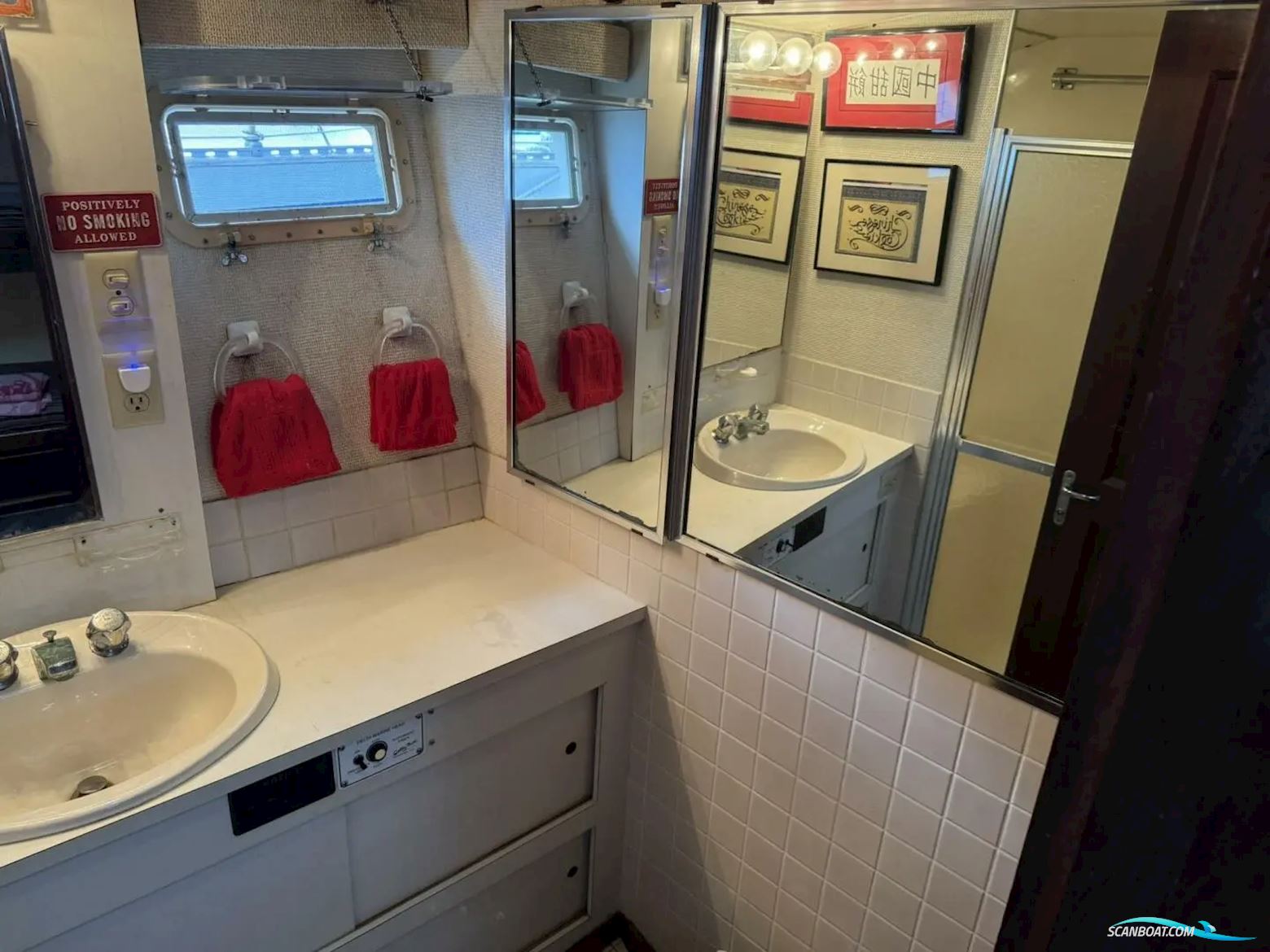 Hatteras 37 Convertible