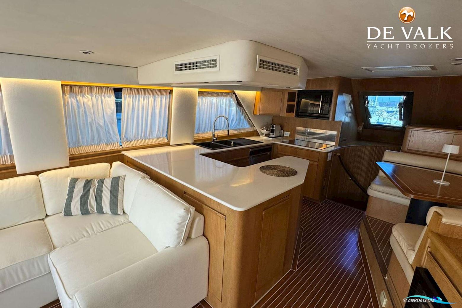 Hatteras 65 Convertible