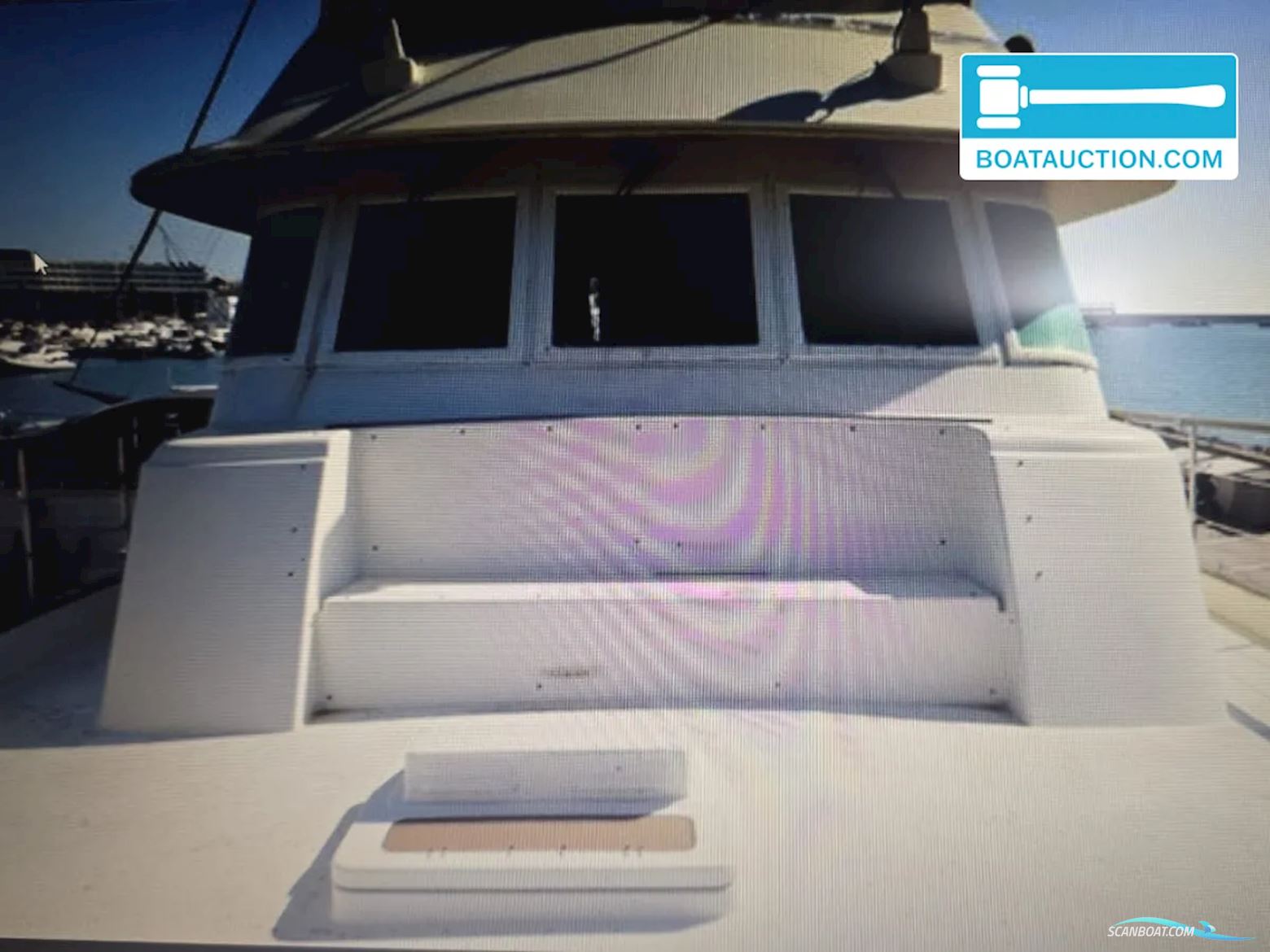 Hatteras 72
