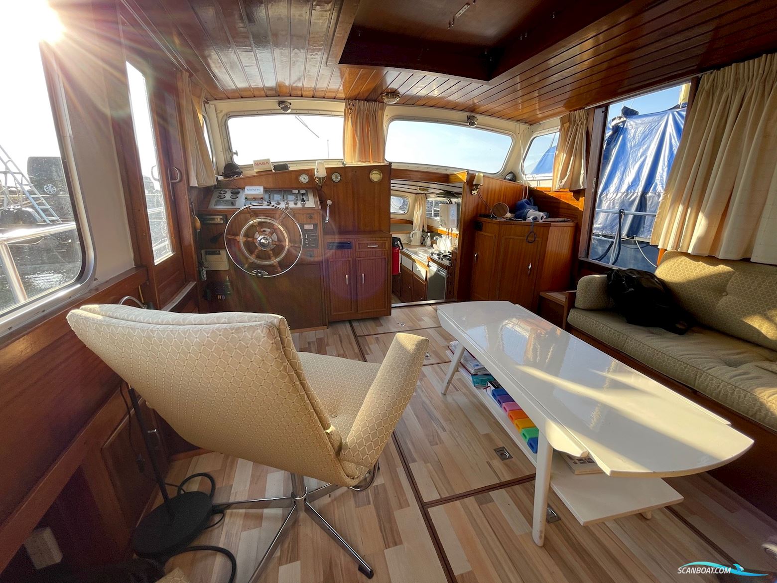 Helårs motorbåd med flybridge 44 fod Hoekstrakruiser