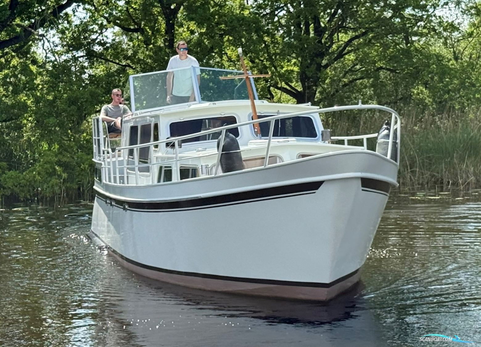 Hoekstra Kruiser 1100