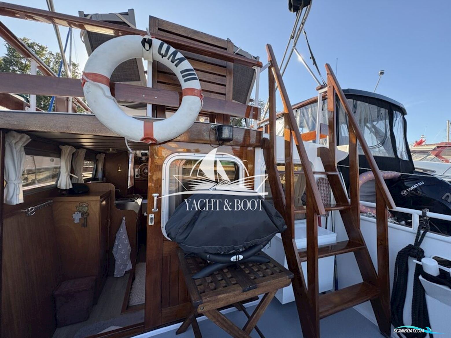 Holländischer Werftbau Crowntrawler 830