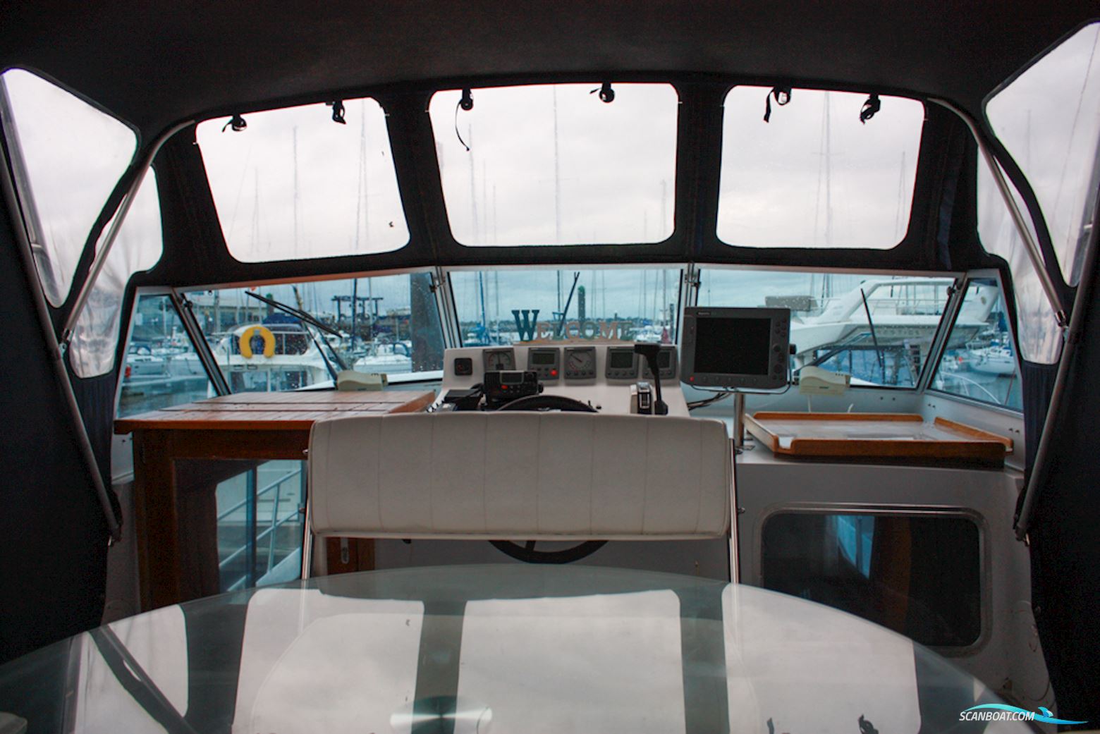 Hollandia 1250 Steel Cruiser