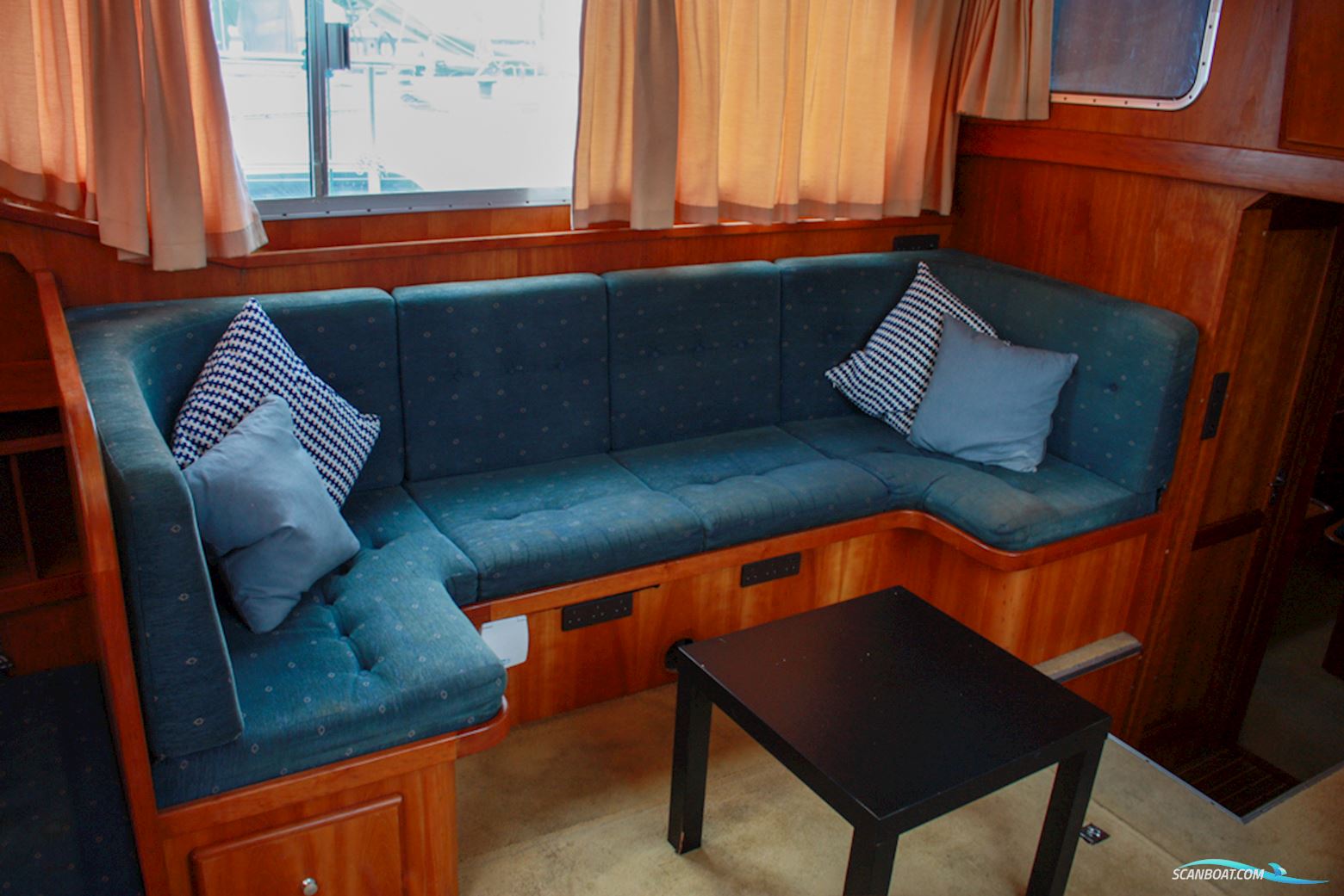 Hollandia 1250 Steel Cruiser