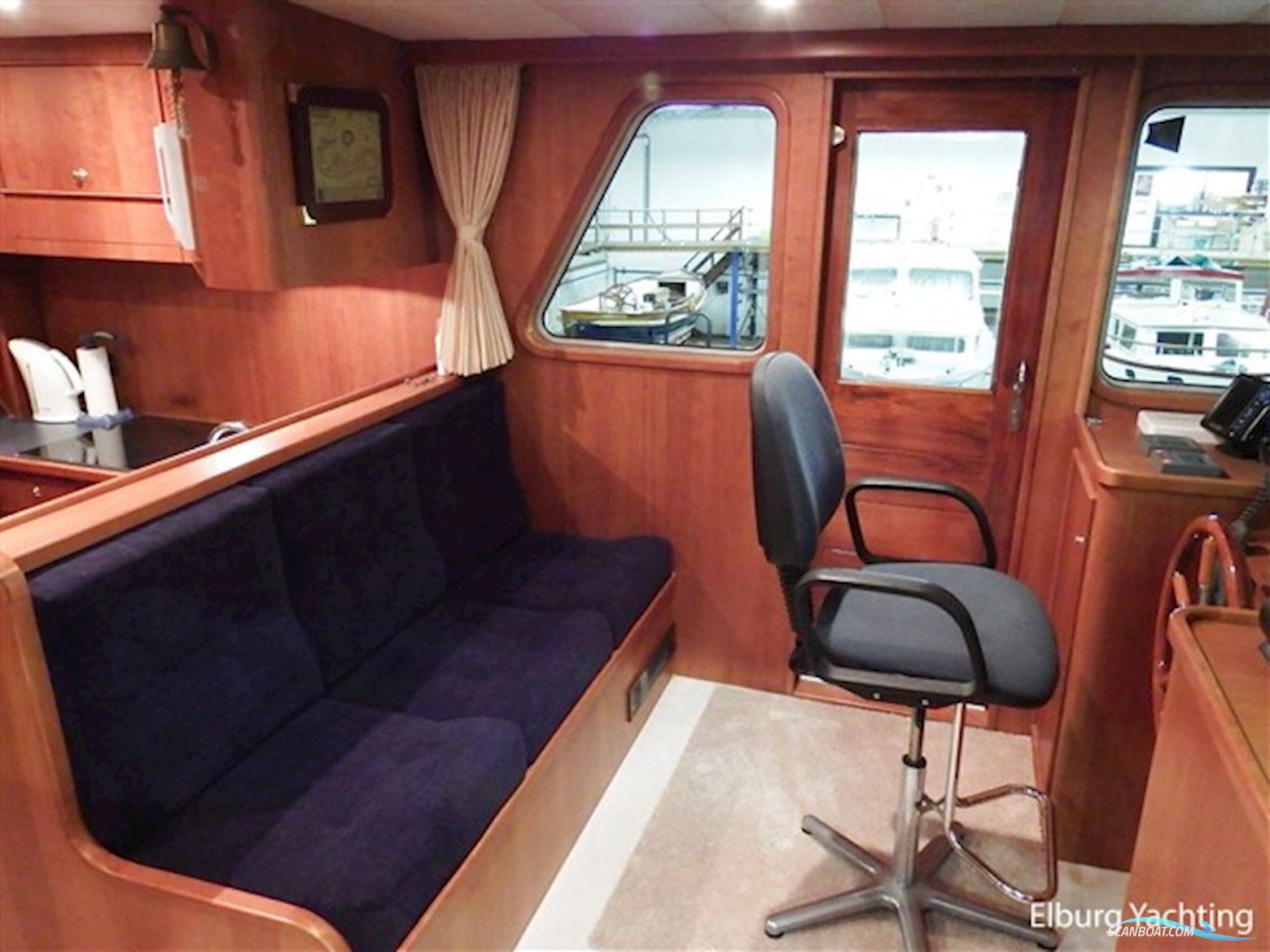 Hollandia Dutch Tug 1400 Trawler