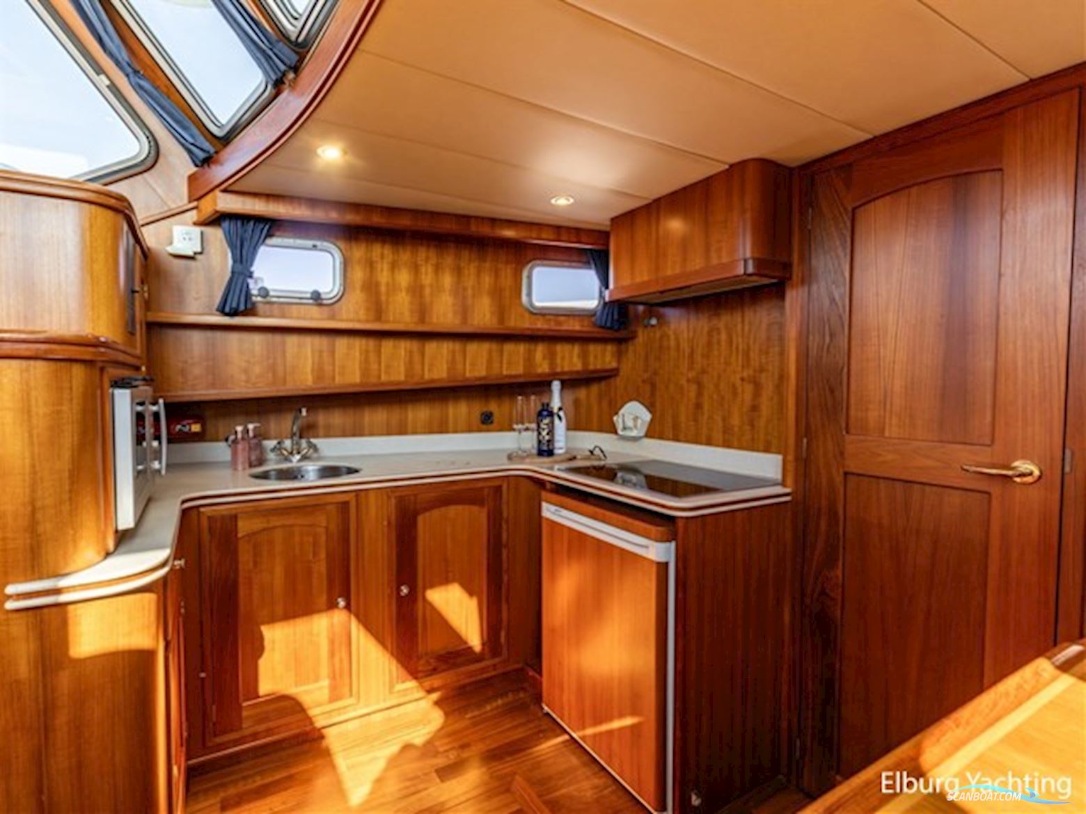 Holterman 48 Trawler - Stabilizers 