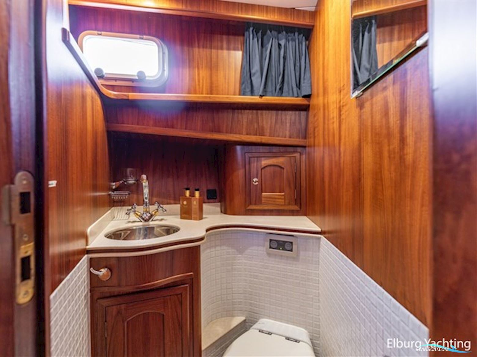 Holterman 48 Trawler - Stabilizers