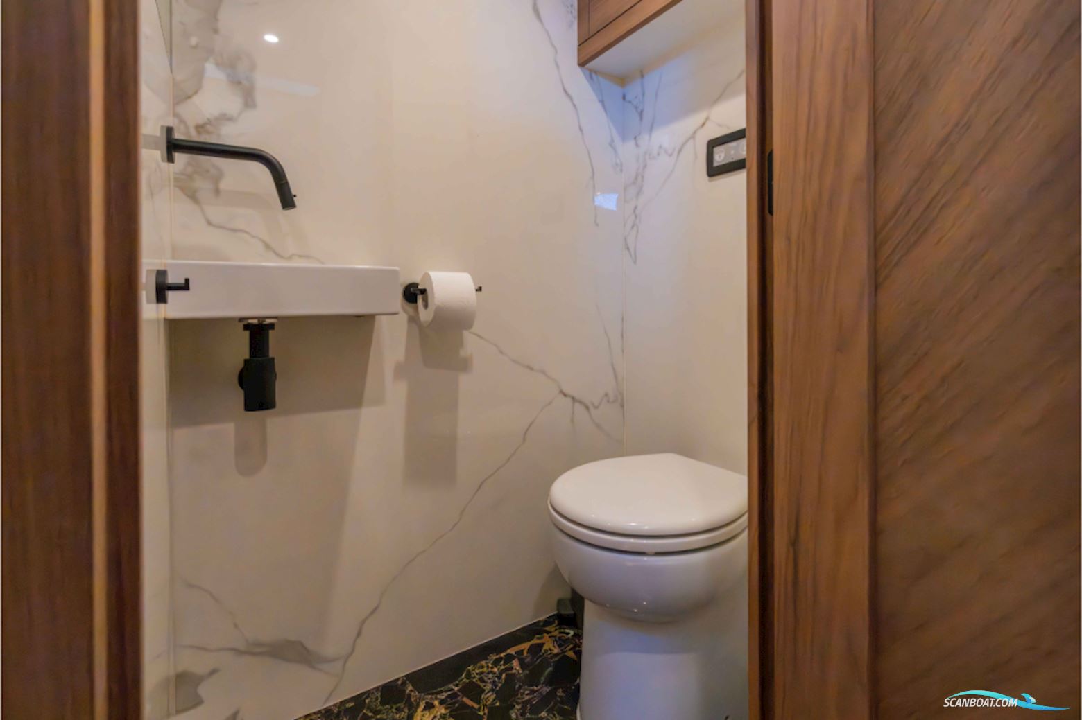 HOLTERMAN Commander 54