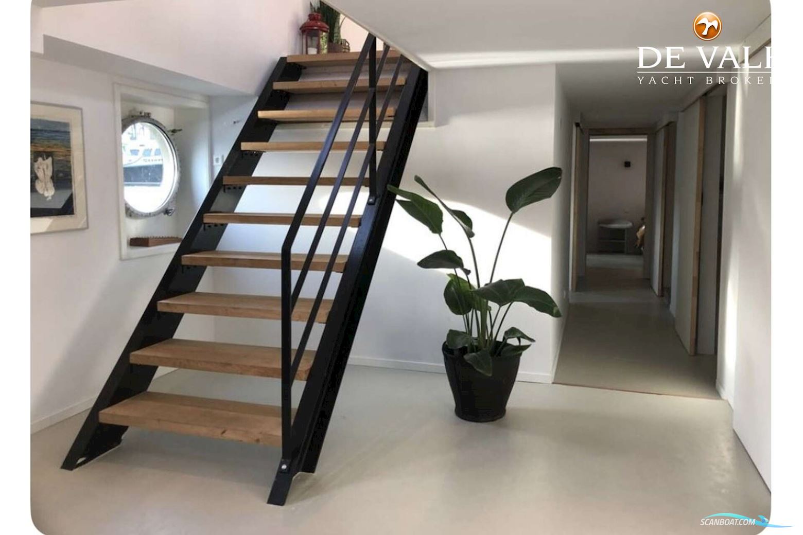 Houseboat Waterloft Luxemotor