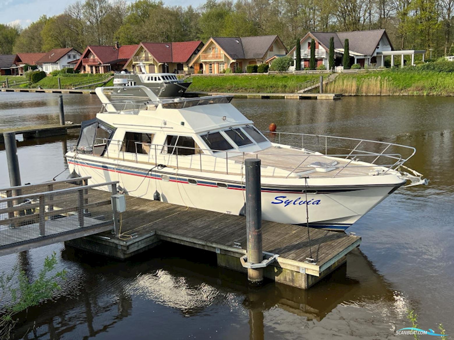 Hoya 44 Fly Motorboot 1989, mit Cummins-Diesel motor, Deutschland