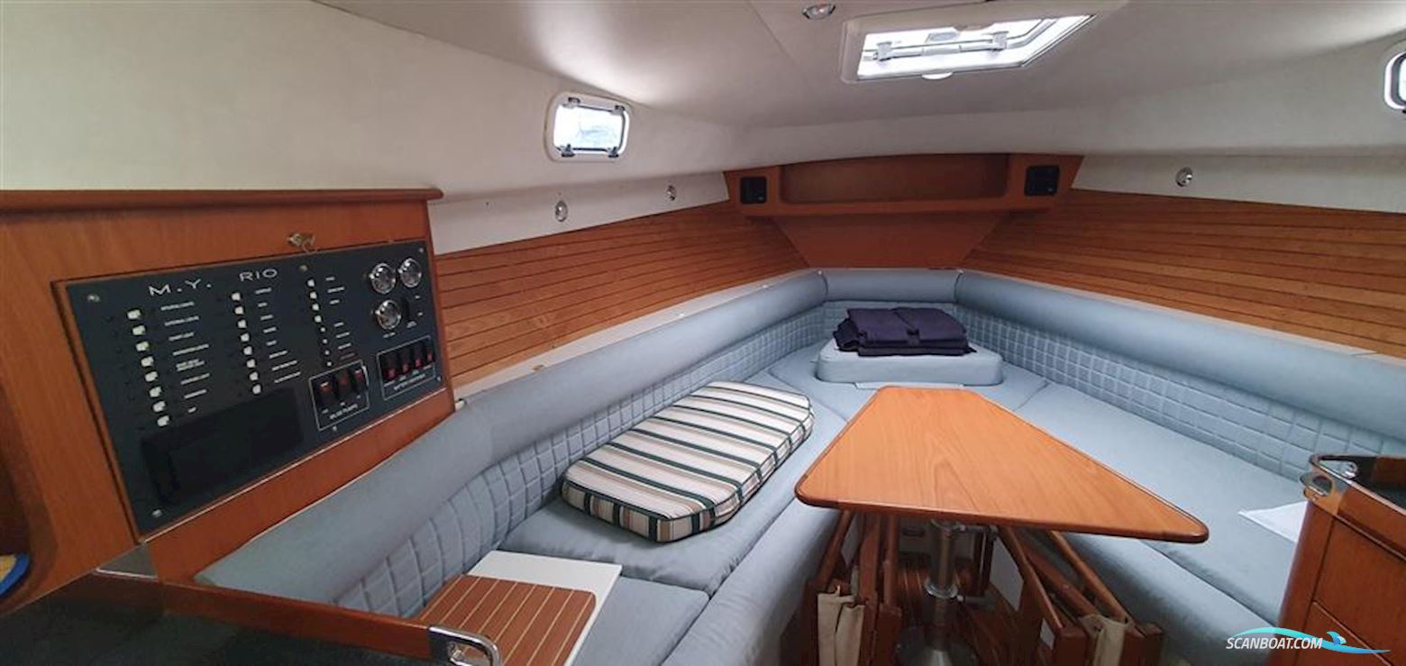 Hunt Yachts Harrier 36