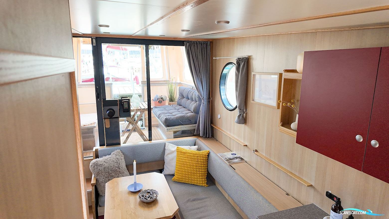 Husbåde med elmotor - udlejnings koncept eller bolig