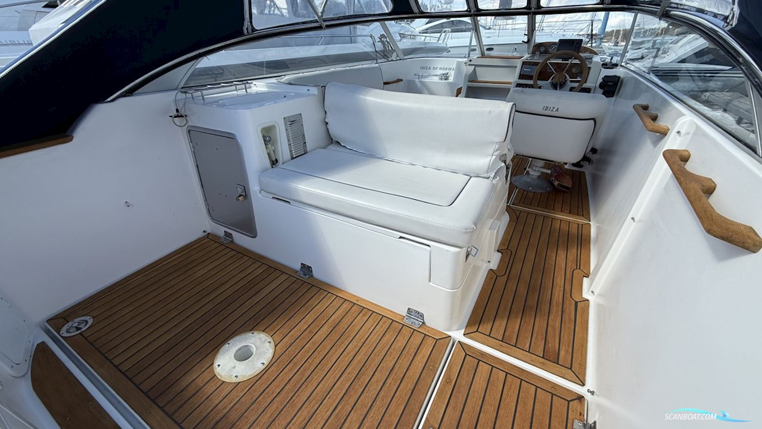Ibiza 25 Touring