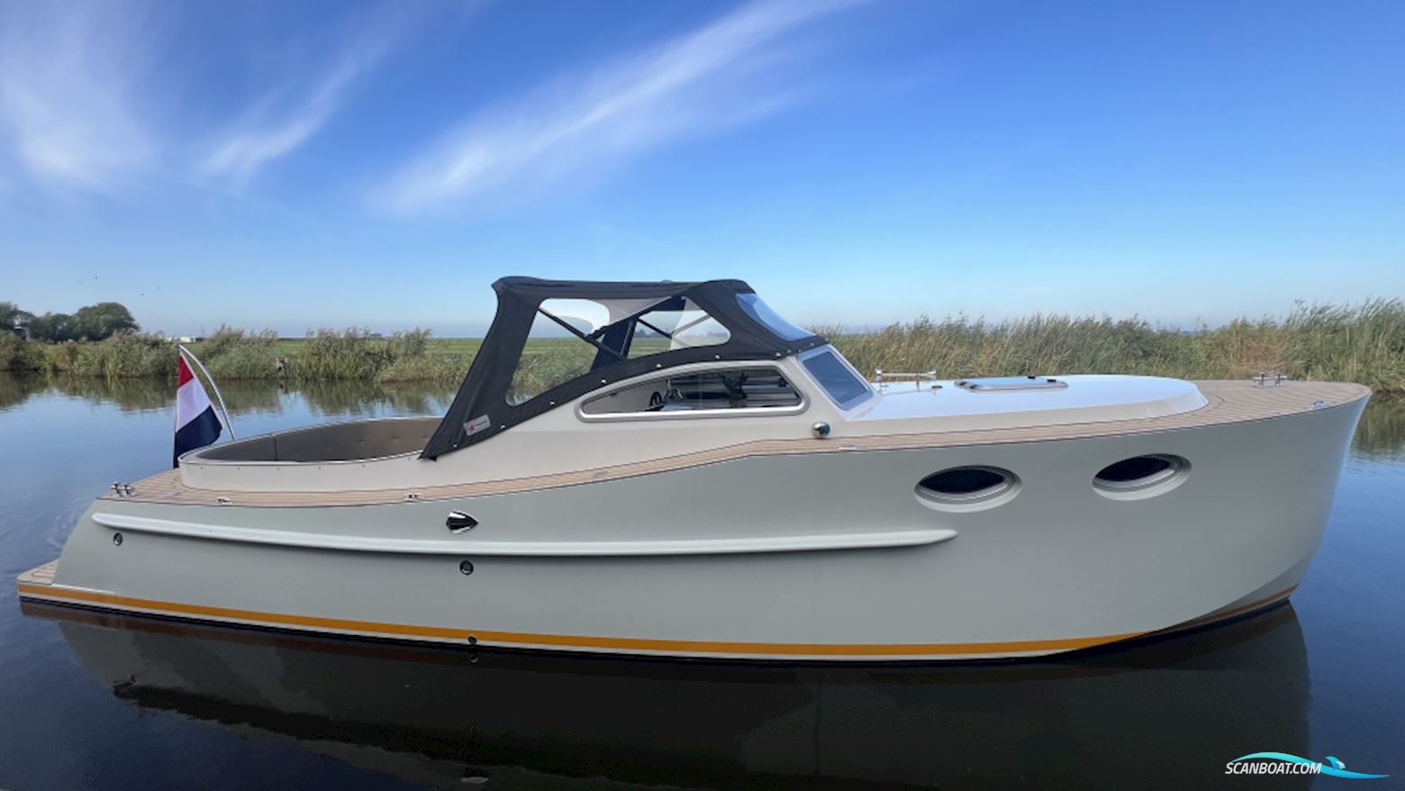 Ijzendoorn Yachts Tender Cabin 800