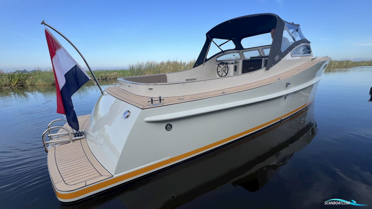 Ijzendoorn Yachts Tender Cabin 800