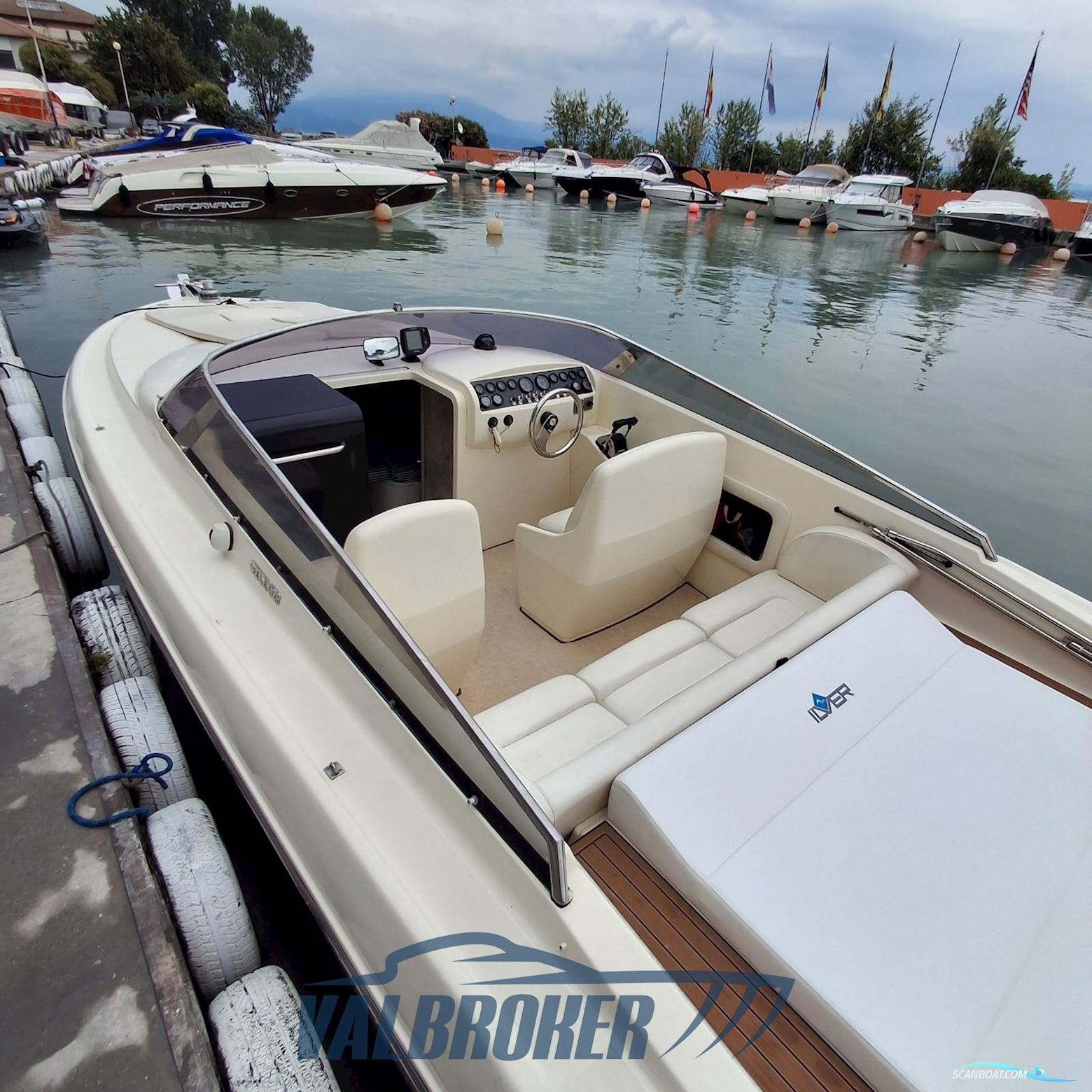 Ilver Galaxi 28