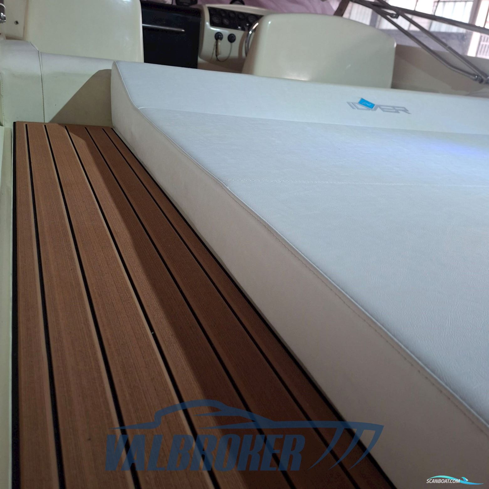 Ilver Galaxi 28