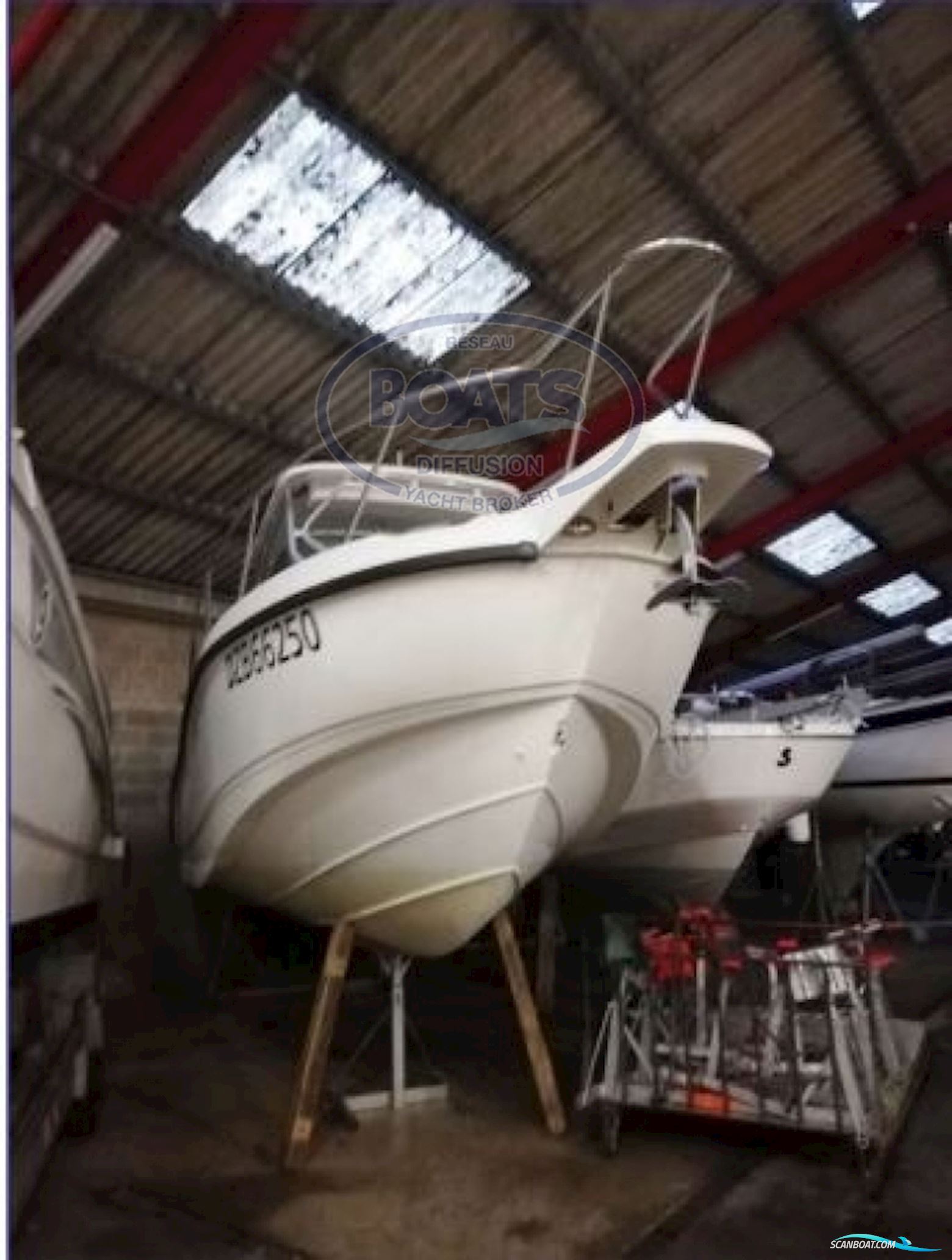 inconnu BOSTON WHALER 255 CONQUEST