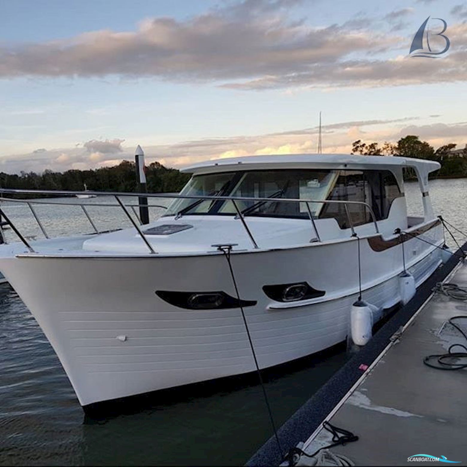 Integrity 380 SX