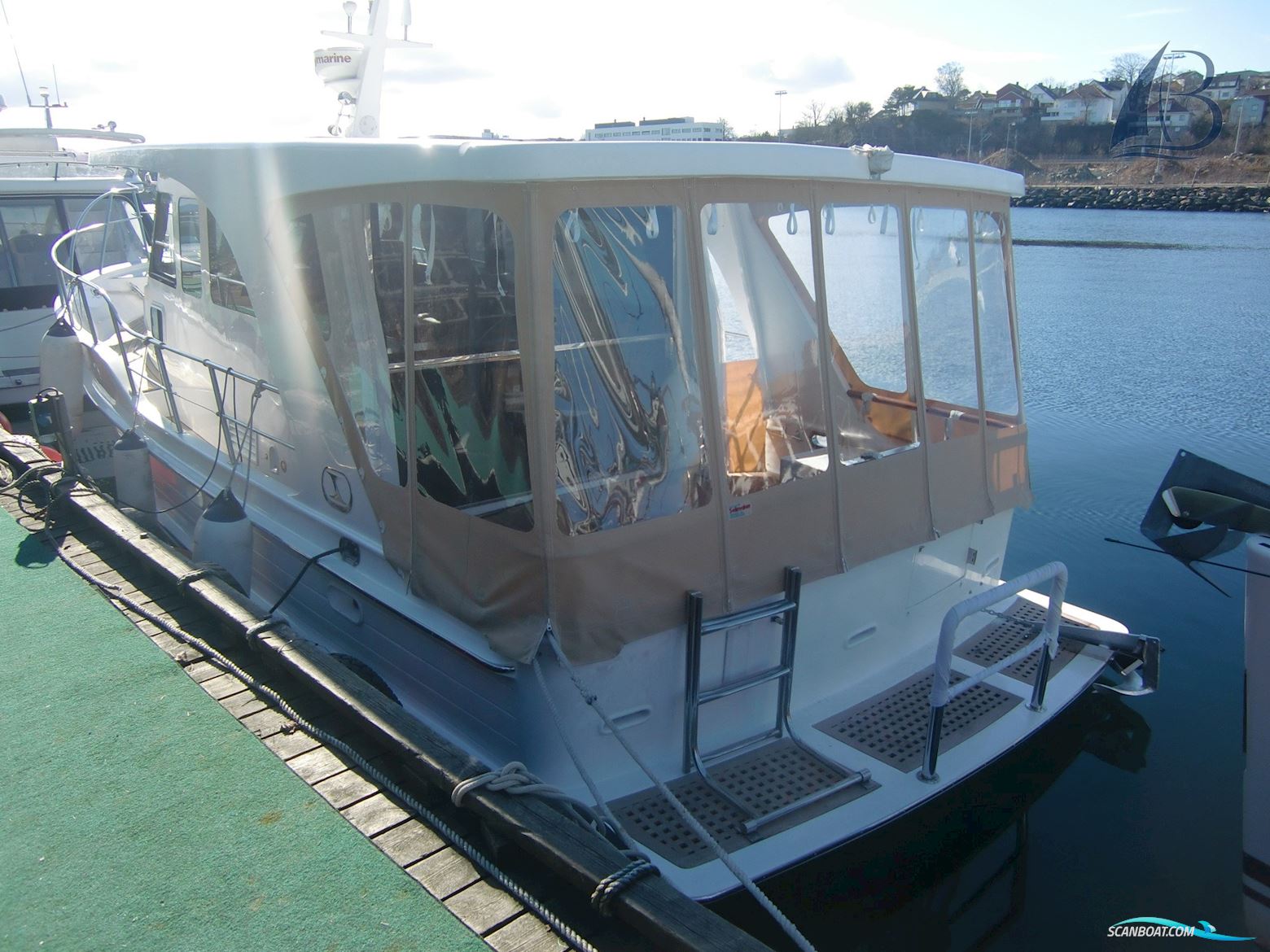 Integrity Motor Yachts Integrity 350 Sedan