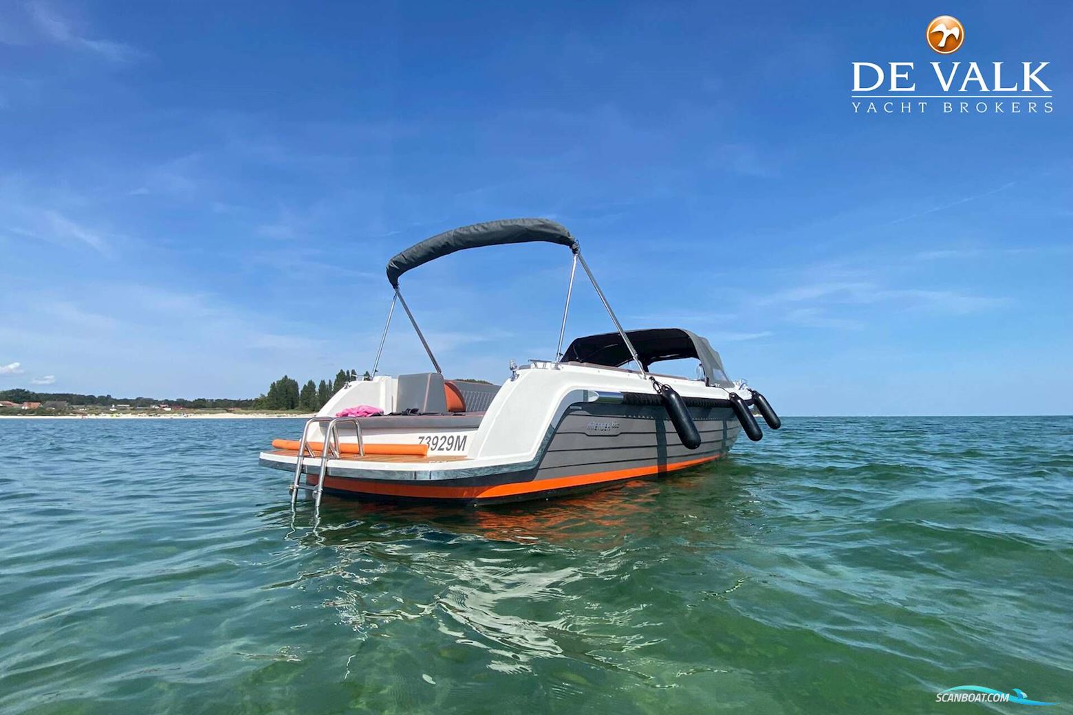 Interboat Intender 820