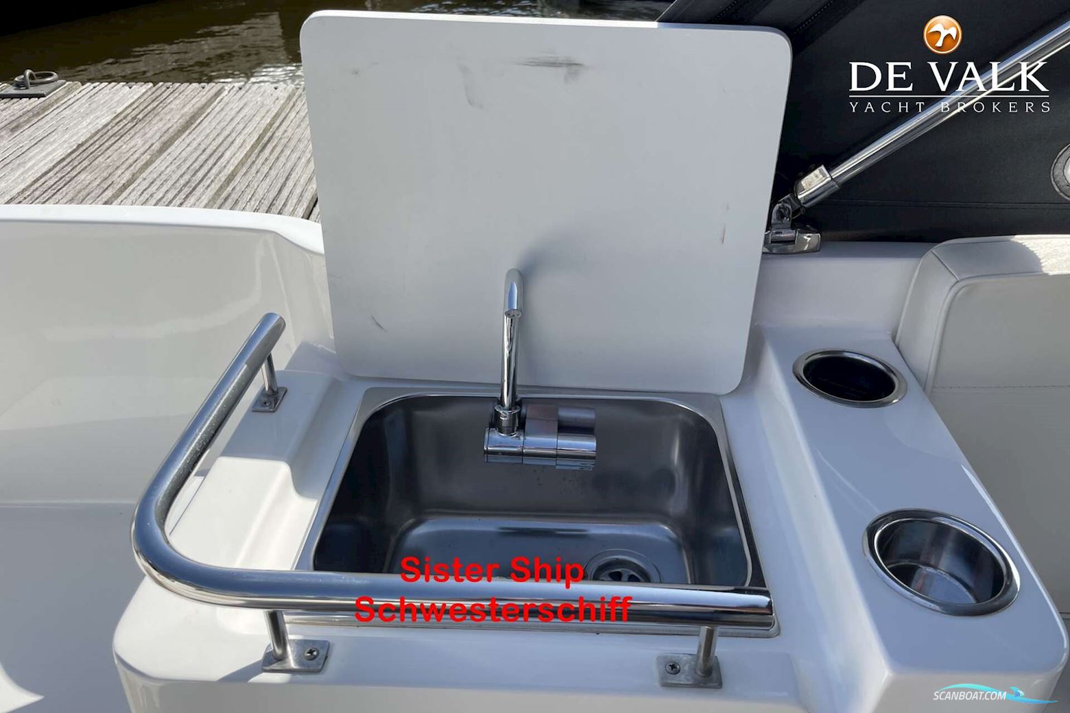 Interboat Intender 820