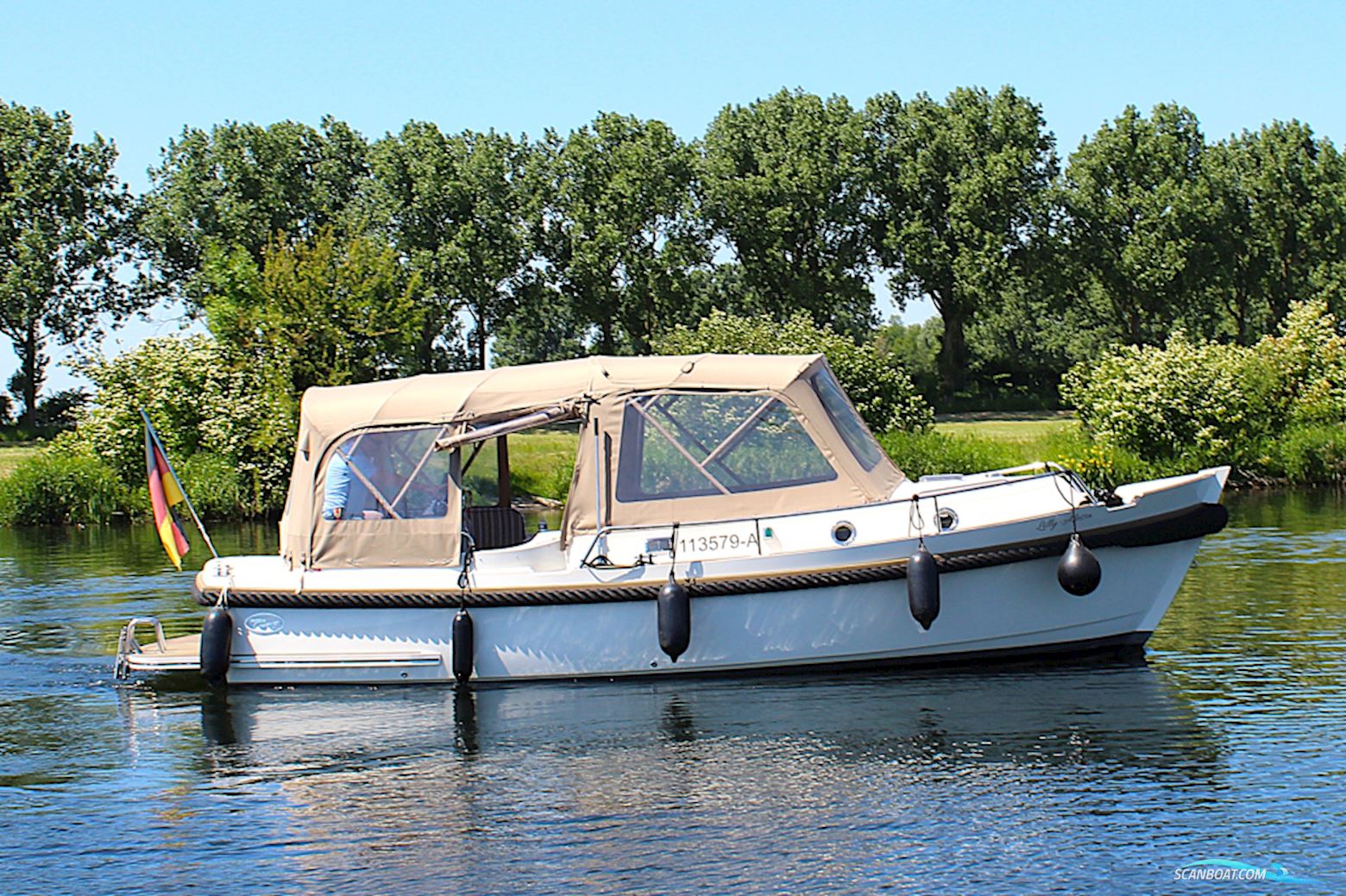Intercruiser 27 Cabin Motorboot 2018, mit Volvo Penta motor, Niederlande