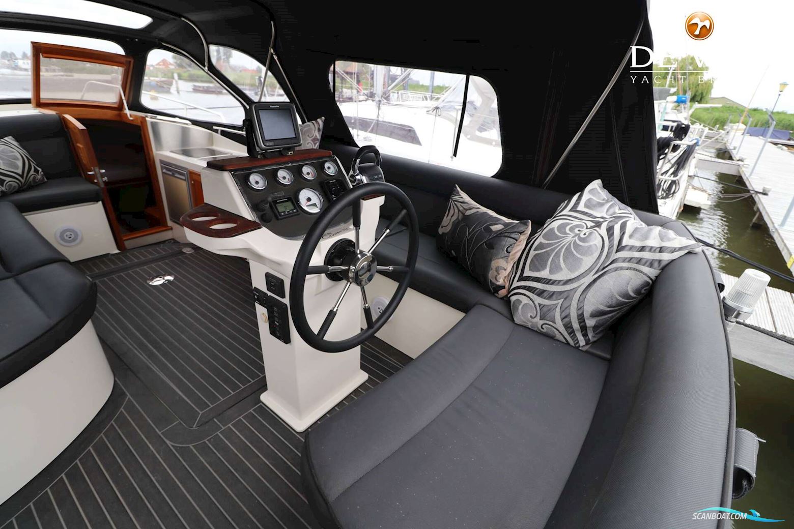 Intercruiser 29