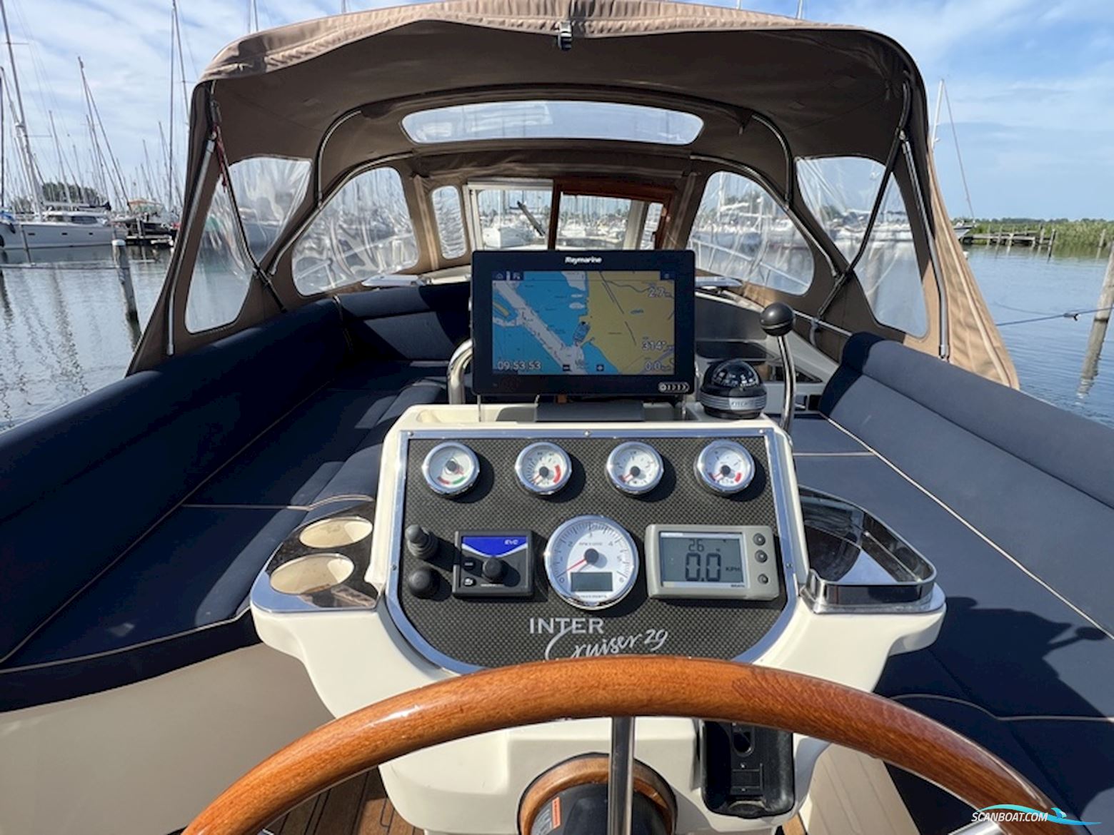 Intercruiser 29