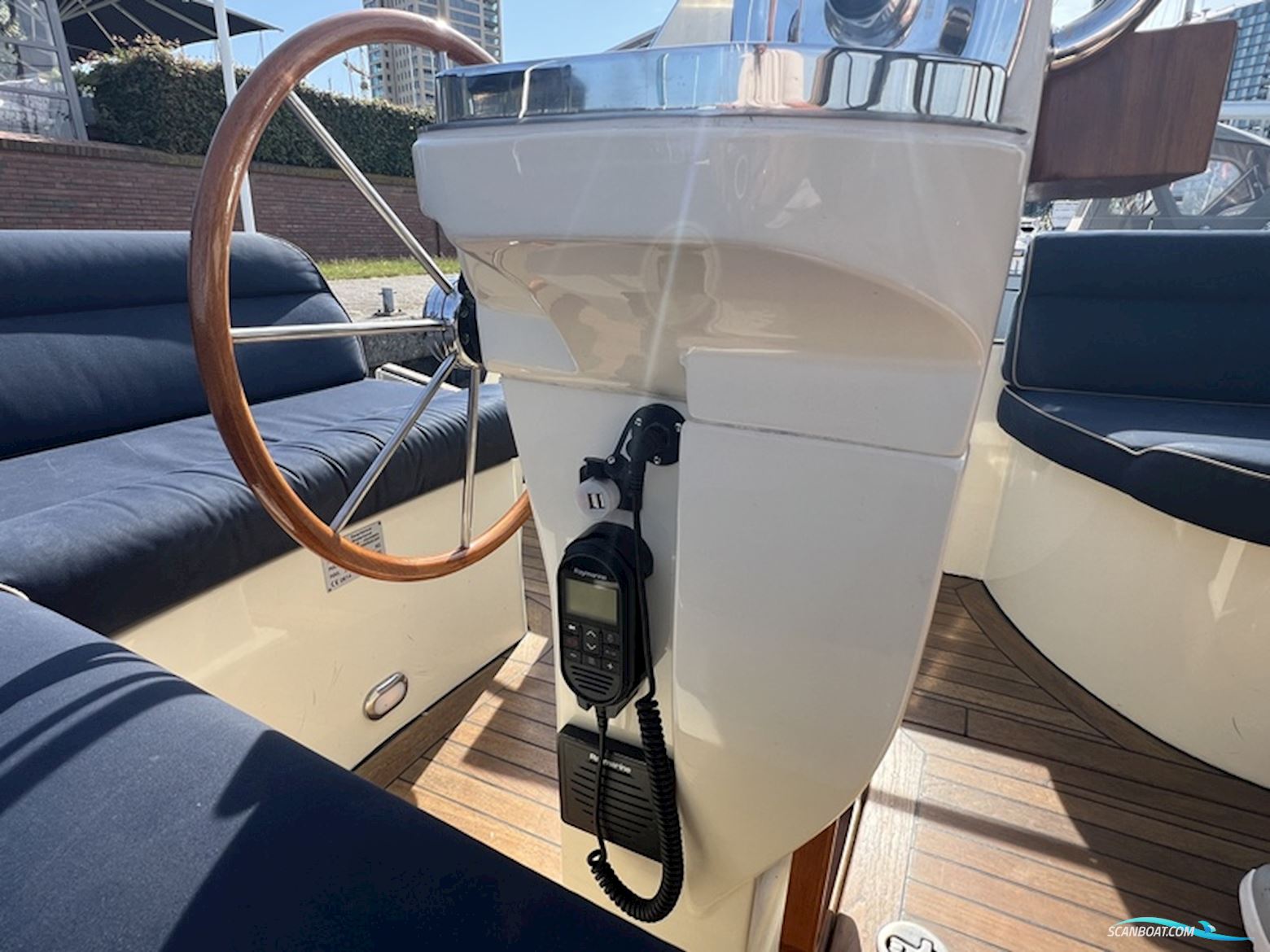 Intercruiser 29