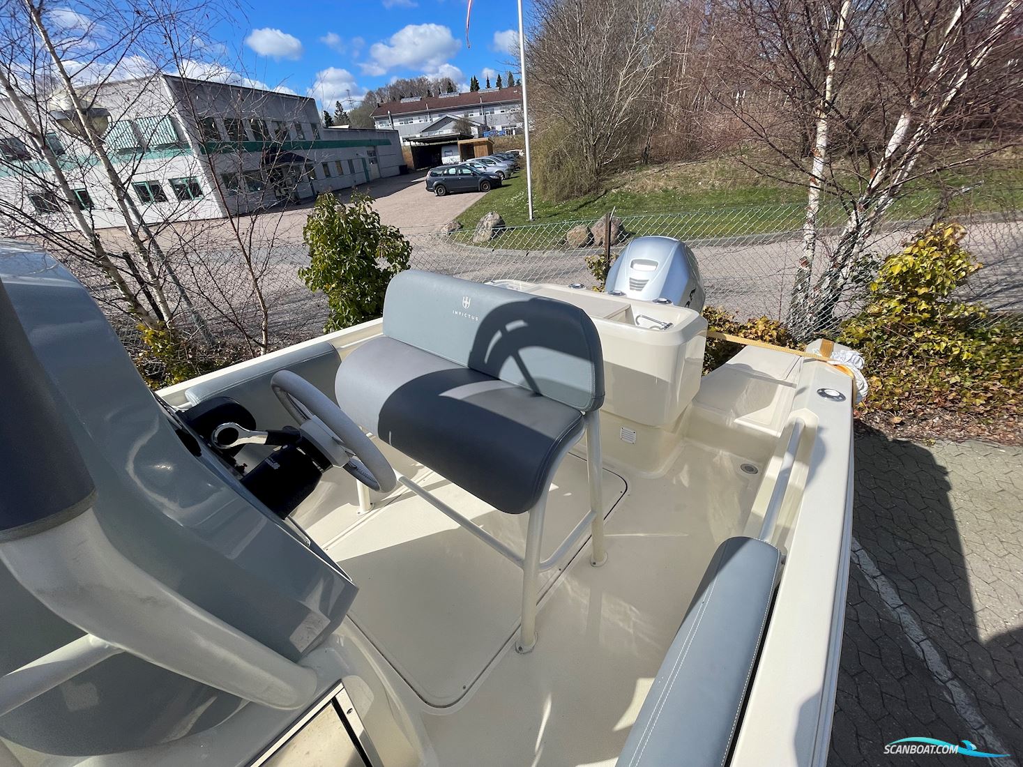 Invictus 200 HX