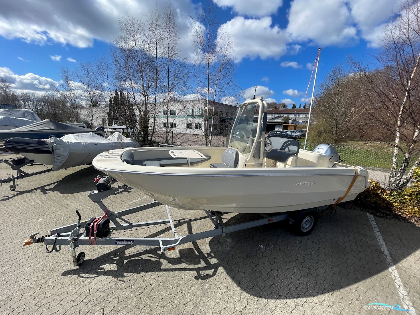 Invictus 200 HX