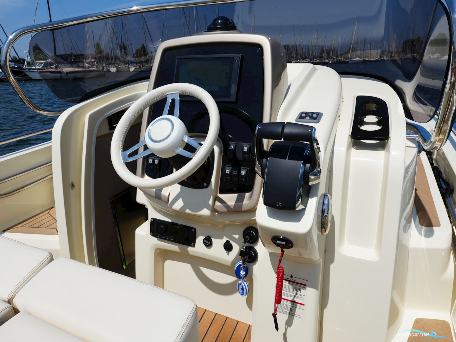 Invictus 270 CX
