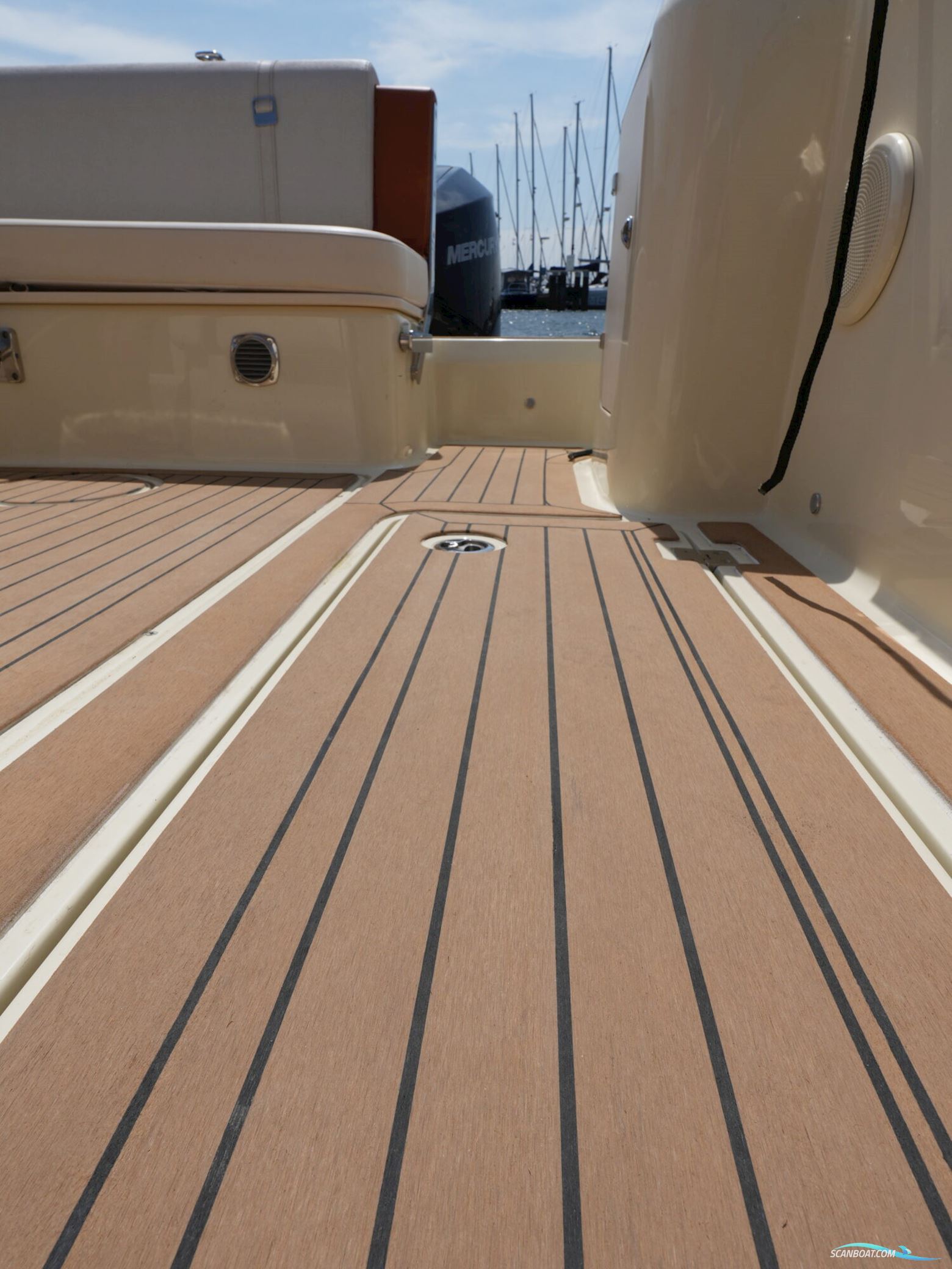 Invictus 270 CX