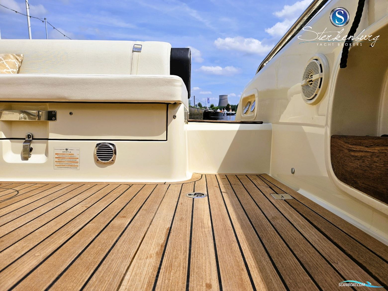 Invictus 280 GT