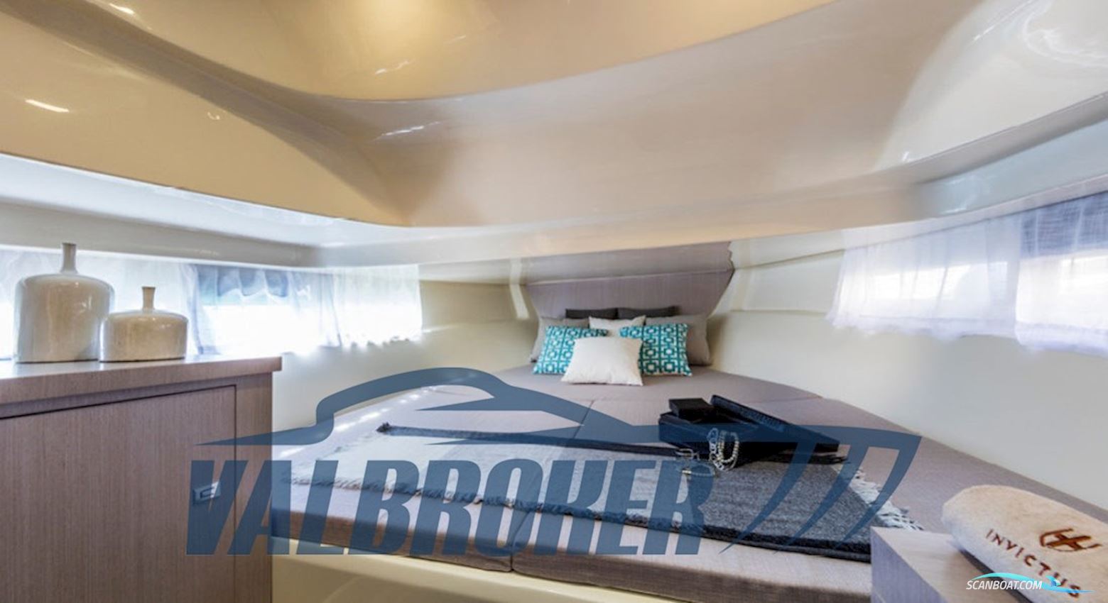 Invictus Capoforte FX240