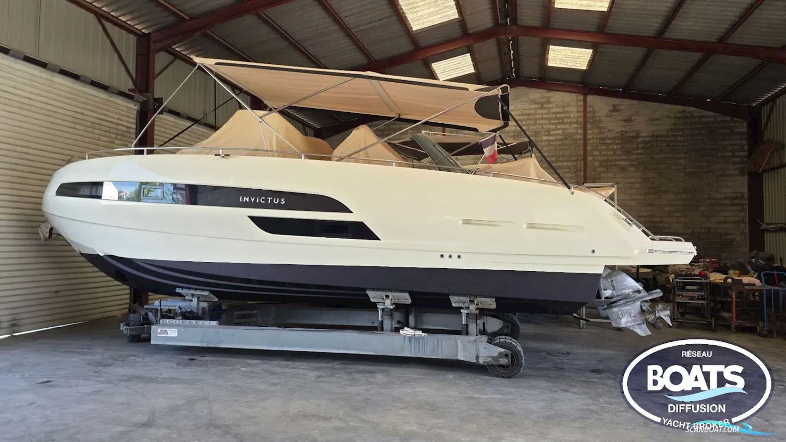 INVICTUS GT 320 Motorboot 2021, mit VOLVO  motor, Frankreich