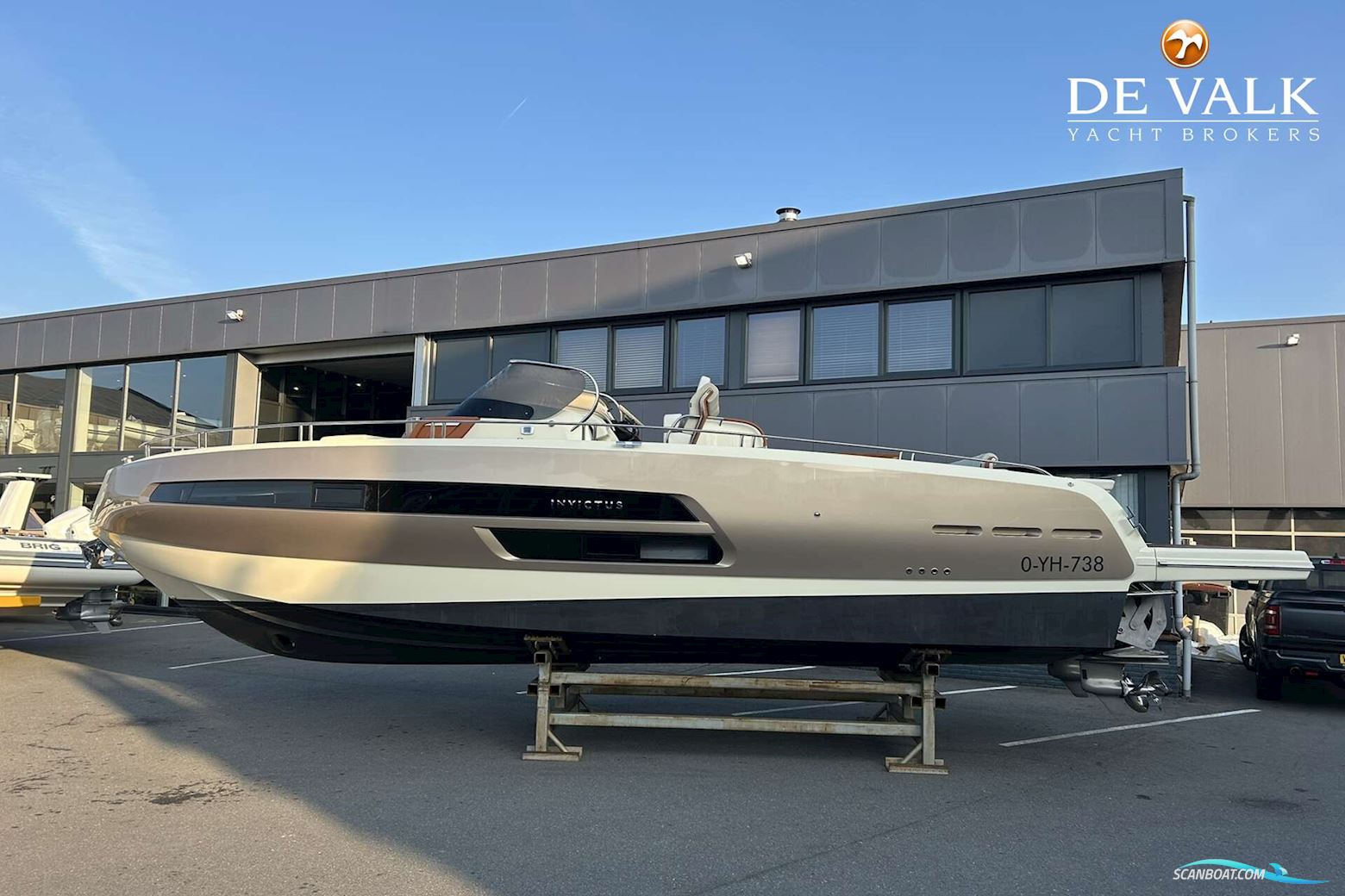 INVICTUS GT 370
