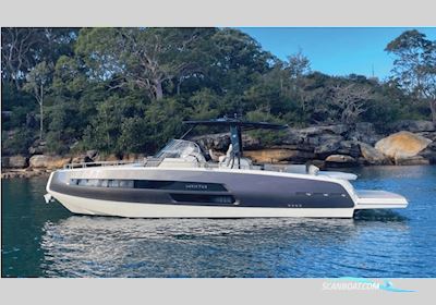 Invictus GT370 Motorboot 2022, mit Volvo motor, Frankreich